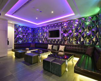 U-Her Hotel - Taichung - Lounge