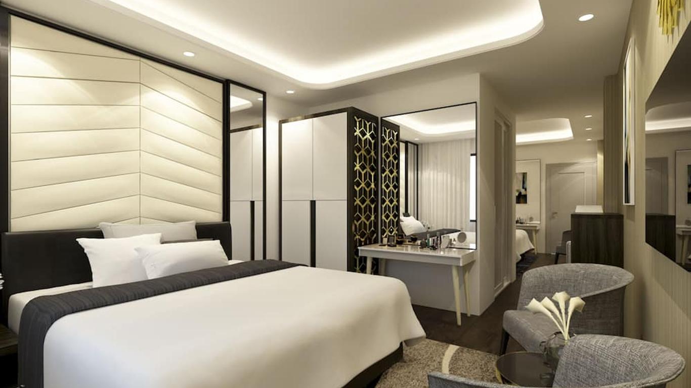 سبلينديد هوليداي هوتل