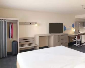 Home2 Suites by Hilton Traverse City - Traverse City