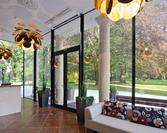 Zamek Ratmerice - Hotel & Resort - Louňovice pod Blaníkem - Lobby