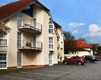 Hotel Schöne Aussicht - Gießen - Gebouw