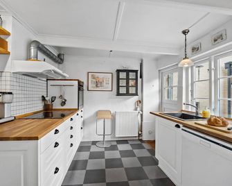 Lovely Home In Marstal With Wifi - Marstal - Cocina