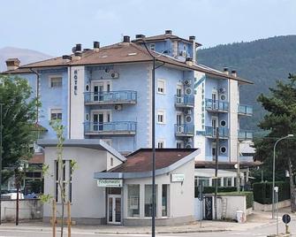 Residence Azzurro - L'Aquila