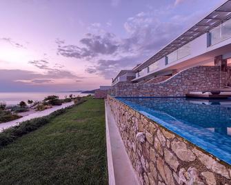 Aliv stone suites & spa - Agios Nikolaos - Patio
