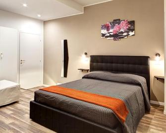 Pianeta Roma 62 - Rome - Bedroom