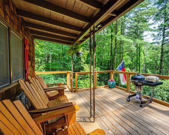 Fire Pit, Grill, And Views Cashiers Geta - Cashiers - Balcony