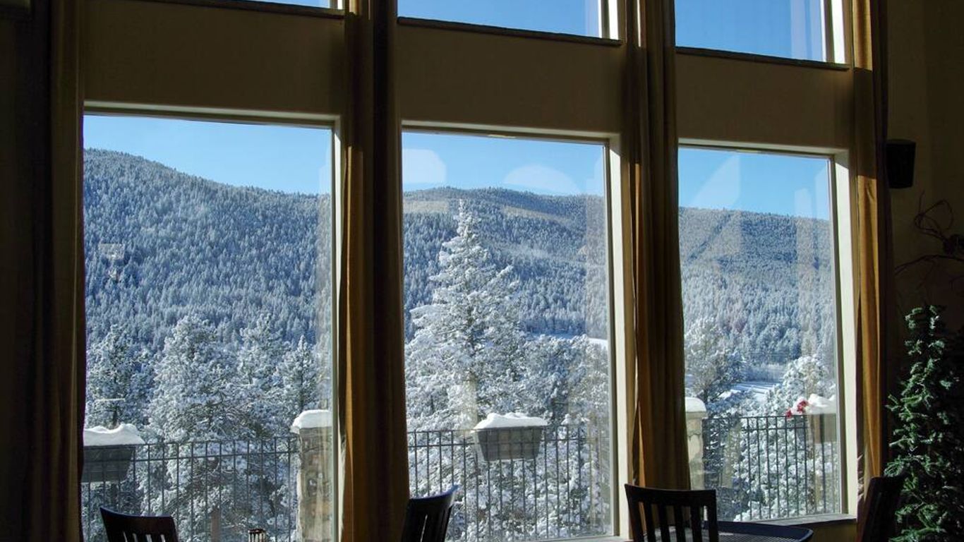 Arrowhead Manor Bed & Breakfast Inn & Event Center