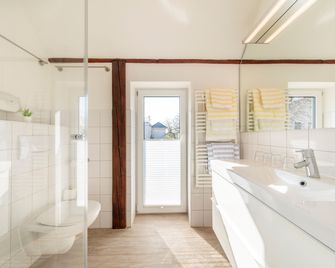 HofHotel Krähenberg - Grömitz - Koupelna