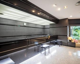 Court Hotel Niigata - Niigata - Vastaanotto