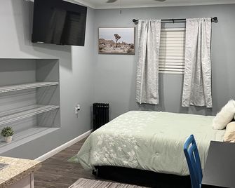 Charming amazing studio in El Centro with AC - El Centro