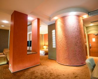 Avenue Hotel Baku - Bakú - Habitación