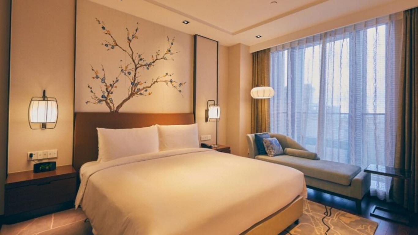 陸家嘴明城酒店