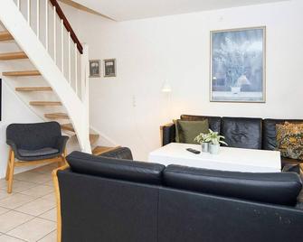Charming Holiday Home in Gjern With Sauna - Gjern - Sala de estar
