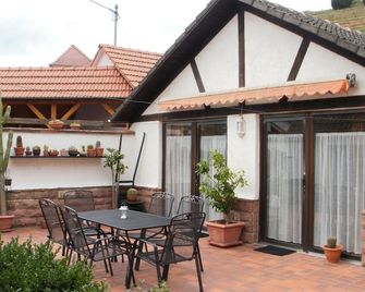 1 Bedroom Apartment in St. Martin - Sankt Martin - Innenhof