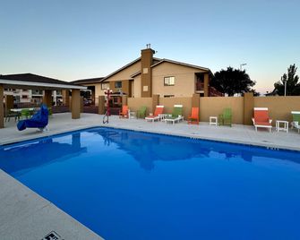 Quality Inn Holbrook - Holbrook - Pool