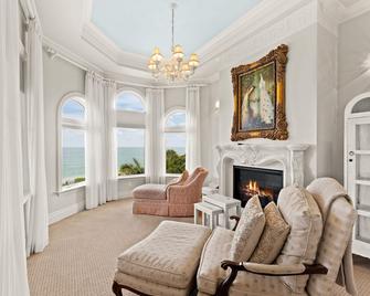 Villa De La Mar at Casey Key - Nokomis - Living room