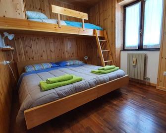 Appartamento a 200 Metri dalle Piste da Sci - Santa Caterina Valfurva - Camera da letto