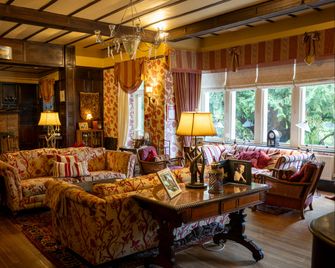 Augill Castle - Kirkby Stephen - Bedroom