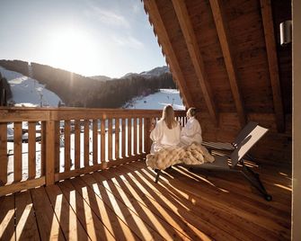 Adea Lifestyle Suites Fieberbrunn - Fieberbrunn - Balkon