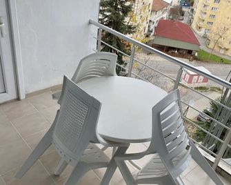 Can Termal & Kaplica Apart Hotel - Termal - Balkón