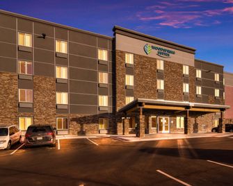 Woodspring Suites Thornton-North Denver - Thornton - Gebäude