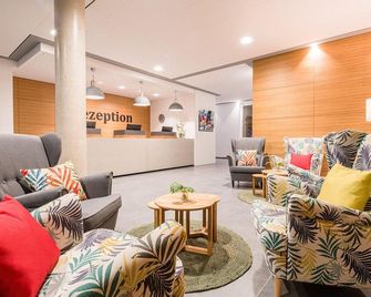 Stadthotel Löhne, Self Check In, mit Bäckerei und Cafe - Lohne (Oldenburg) - Edificio