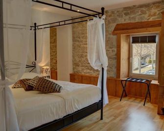 Petit Hôtel de Chaumont - Neuchâtel - Bedroom
