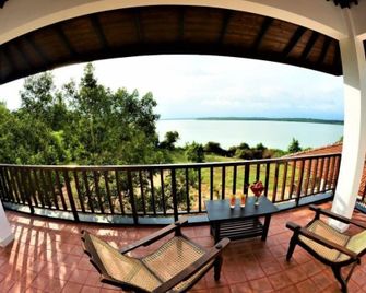 Ashansa Lagoon Resort - Tangalla - Balcón