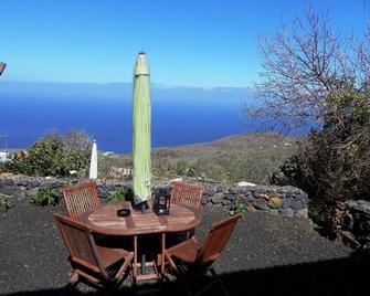 Holiday house Mocanal for 1 - 5 persons with 2 bedrooms - Holiday house - Mocanal - Patio