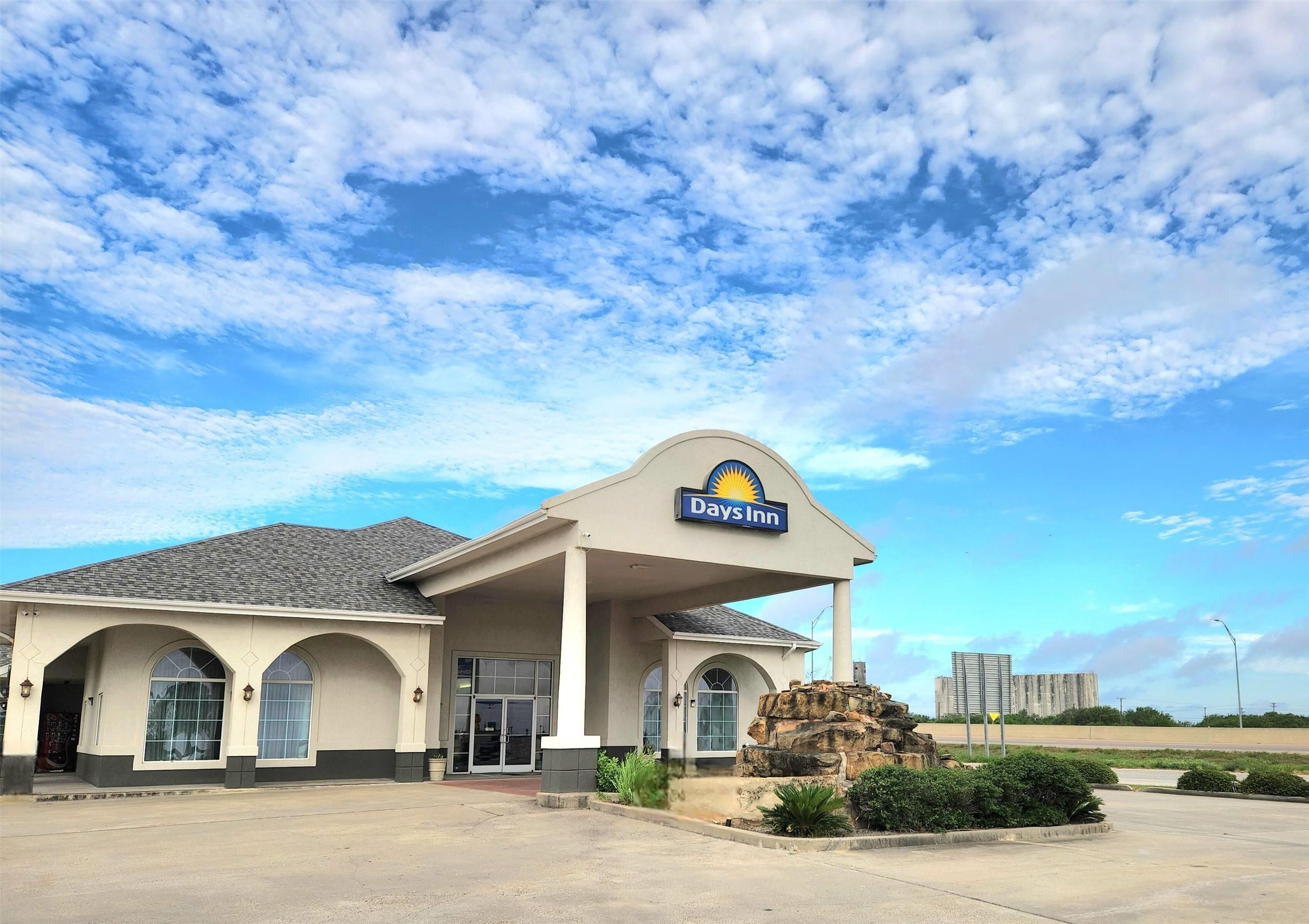 Days Inn by Wyndham Robstown - Robstown - Edificio