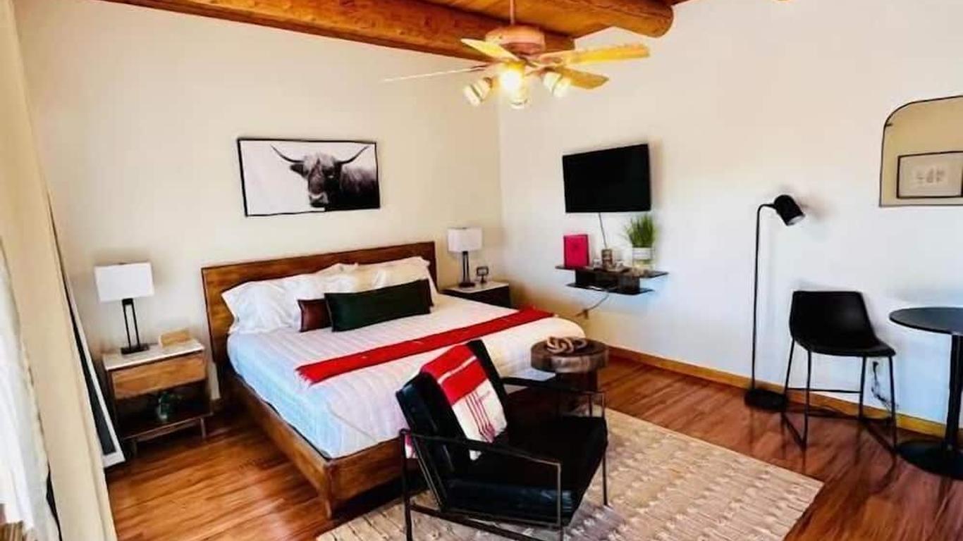 Adobe Rose Boutique Inn