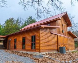 Turkey Ridge | unique & peaceful - Fayetteville - Edificio