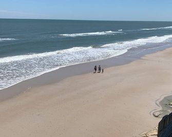 Beautiful Oceanfront Condo - Updated 2023 - Sneads Ferry - Playa
