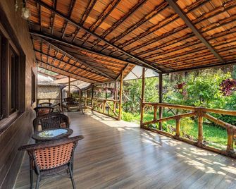 Shangri La Jungle Resort - Molem - Balkon