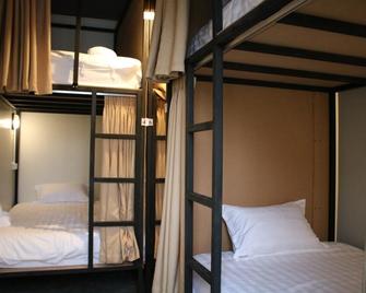 My Box Hostel & Cafe - Vientiane - Bedroom