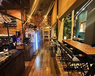 Fg Boutique Hostel - 薩拉熱窩 - 酒吧