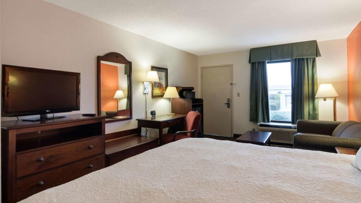 Dublin Inn and Suites