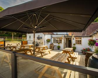 The White Lion - Soberton - Patio