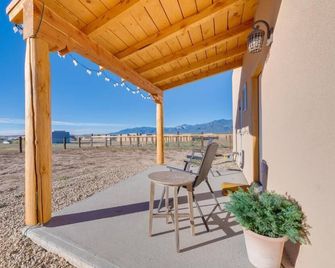 Charming free standing Casita in Taos, NM - Ranchos de Taos - Balcón