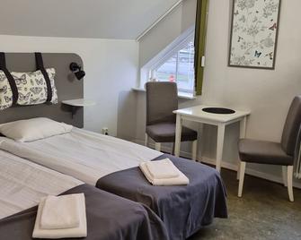 Åhus B&B och Vandrarhem - Ahus - Chambre
