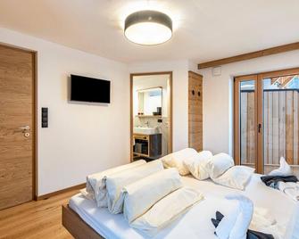 Planerhof Apartment Alpenrose - Funes/Villnöß - Bedroom