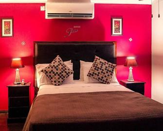 Rockhampton Retreat Guest House - Kingston - Bedroom