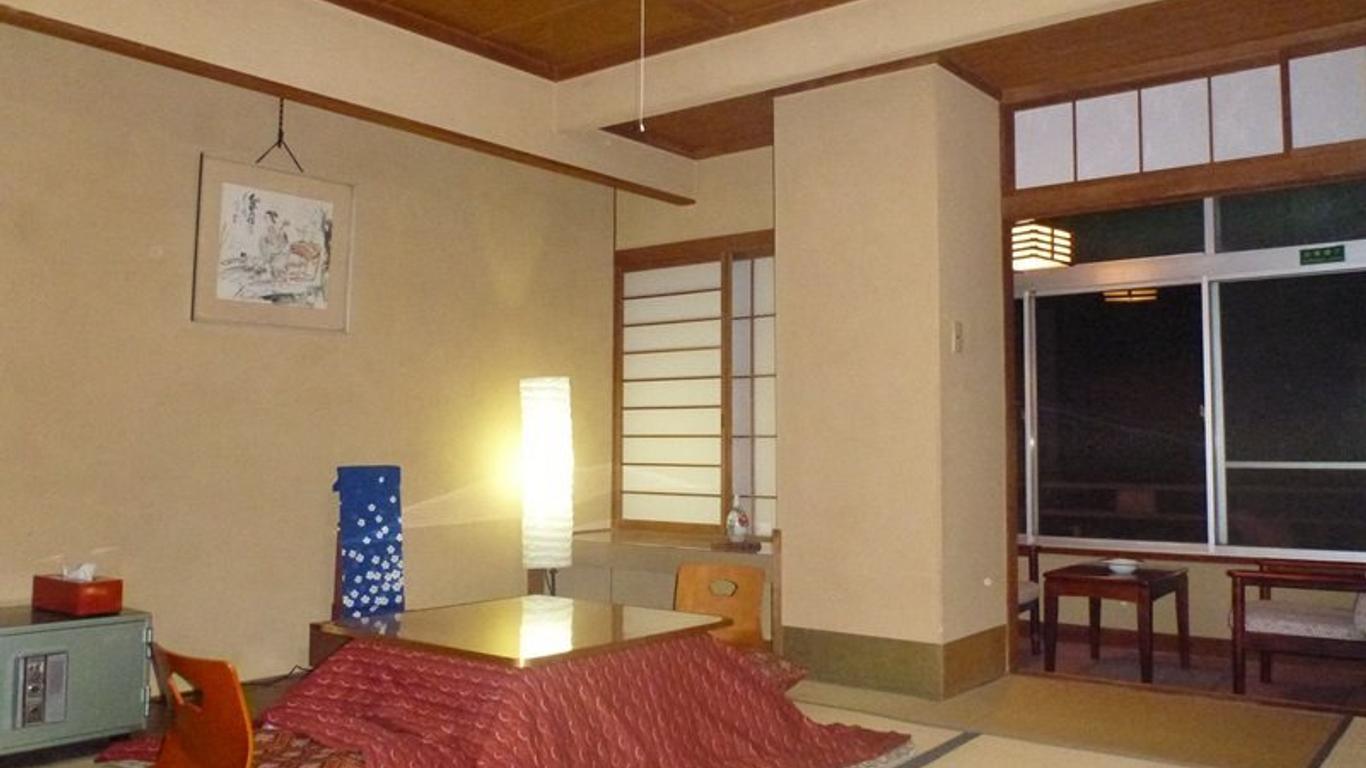 Nozaru Onsen Hostel