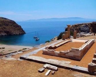 Aigis Suites Kea - Korissia