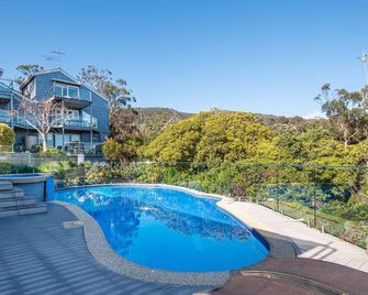 Bay Views From Drury Lane with Solar Heated Pool and Gas Heated Spa - Dromana - Pool