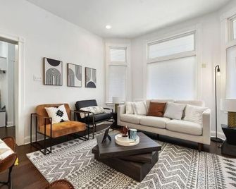 The Riverview Room on Beatty - 匹茲堡 - 客廳