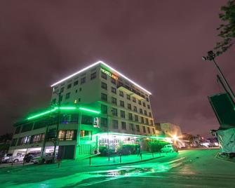 Hotel Rio - Nairobi - Edificio