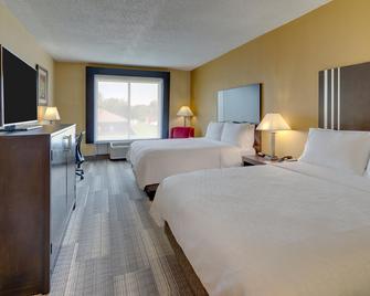 Holiday Inn Express & Suites Richmond - Richmond - Bedroom