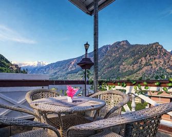 Flamingo Resort, Manali - Manali - Balcony
