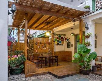 Shenzhen Dapeng Mancheng Theme Hostel - Thẩm Quyến - Hàng hiên